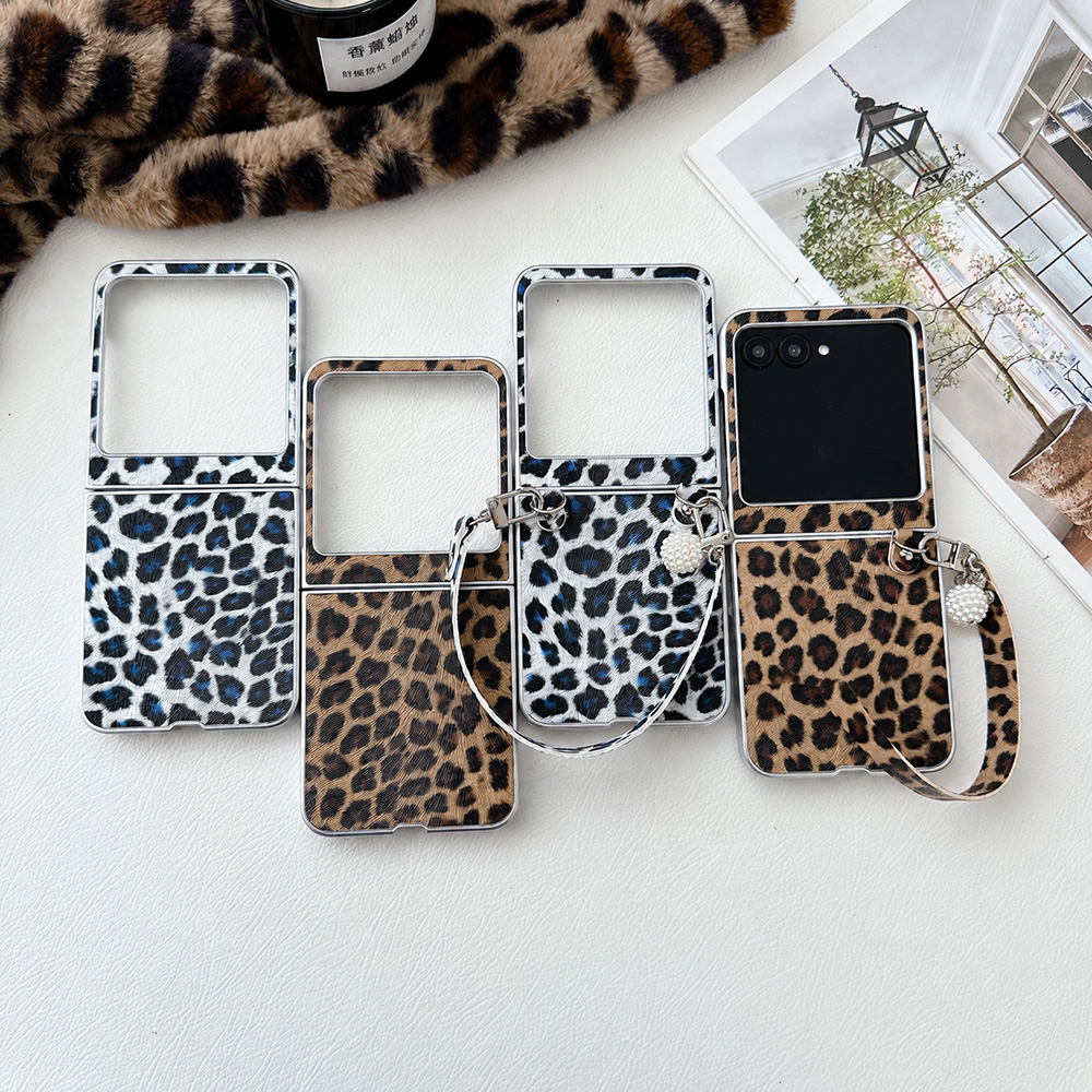 Phone Cases Girly - Складной чехол-флип с леопардовым принтом для